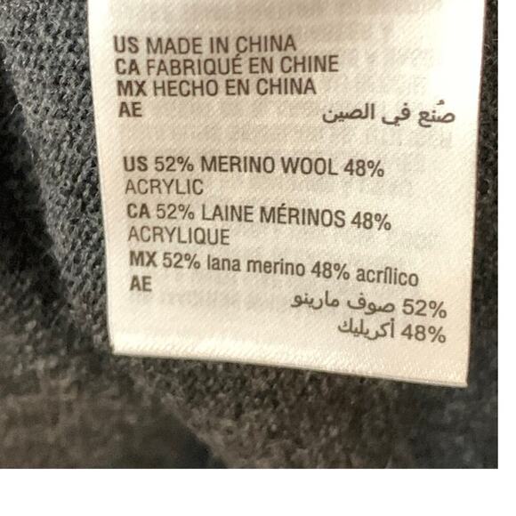 Club Room Charcoal Grey Quarter Zip Merino Wool Blend Sweater Size M NWT - Picture 7 of 8